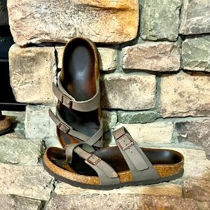 Birkenstock Mayari in Stone Birkibuc Size 41